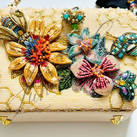 MARY FRANCES Garden Buzz Honeycomb & Winged Creatures Beaded Shoulder Bag NWT - Picture 4 of 9